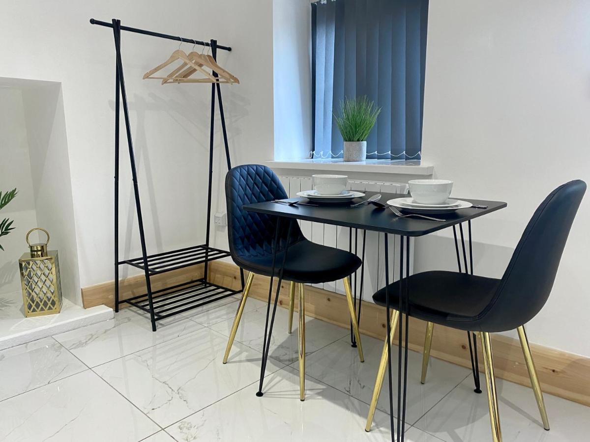 Stylish Studio Apartment In Centre Of St Clears Zewnętrze zdjęcie